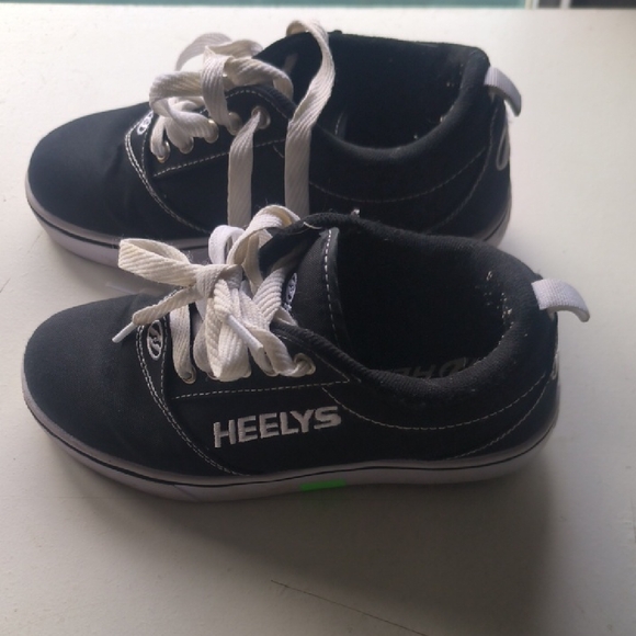Heelys Kids Black and White Sneakers - Picture 1 of 4